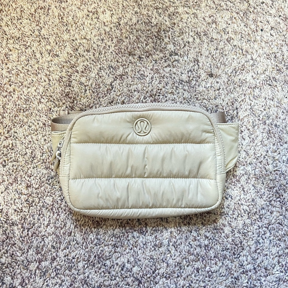 ❌SOLD OUT❌ Lululemon 2L puffer belt bag